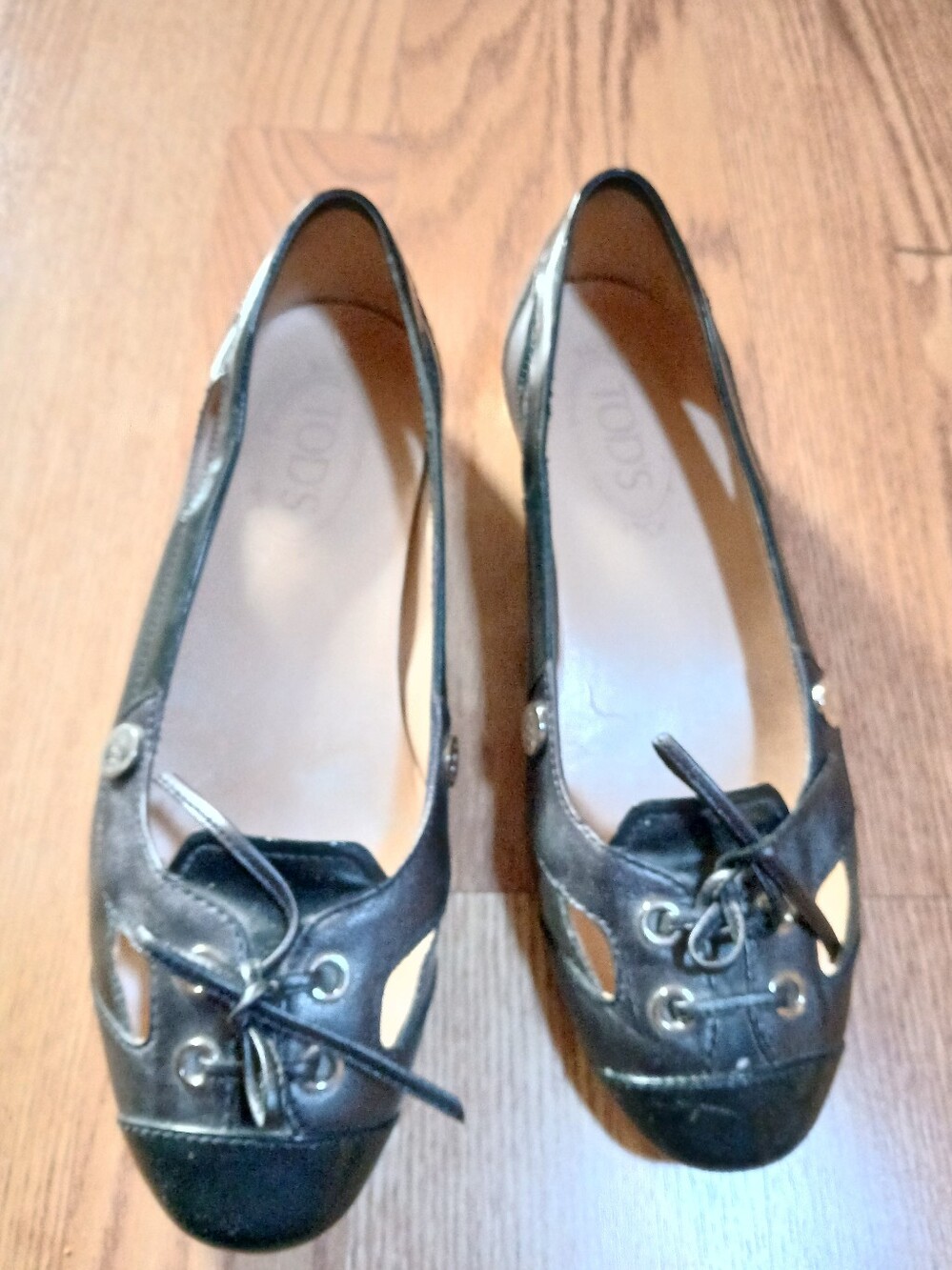 Tod's Lace-Up Cutout Ballet Flats  Sz:38